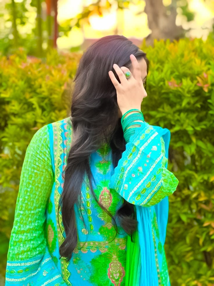 best dp for girls with hidden face​