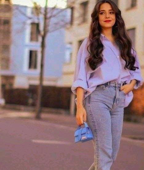 photo poses for fat girl in jeans shirt​