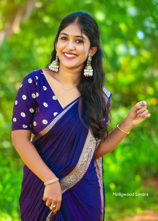 Ladies Profile Pic Ladies Profile Pic 40