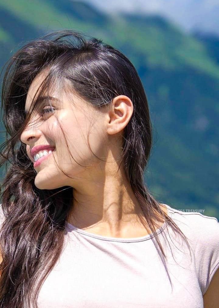 Ladies Profile Pic Ladies Profile Pic 54